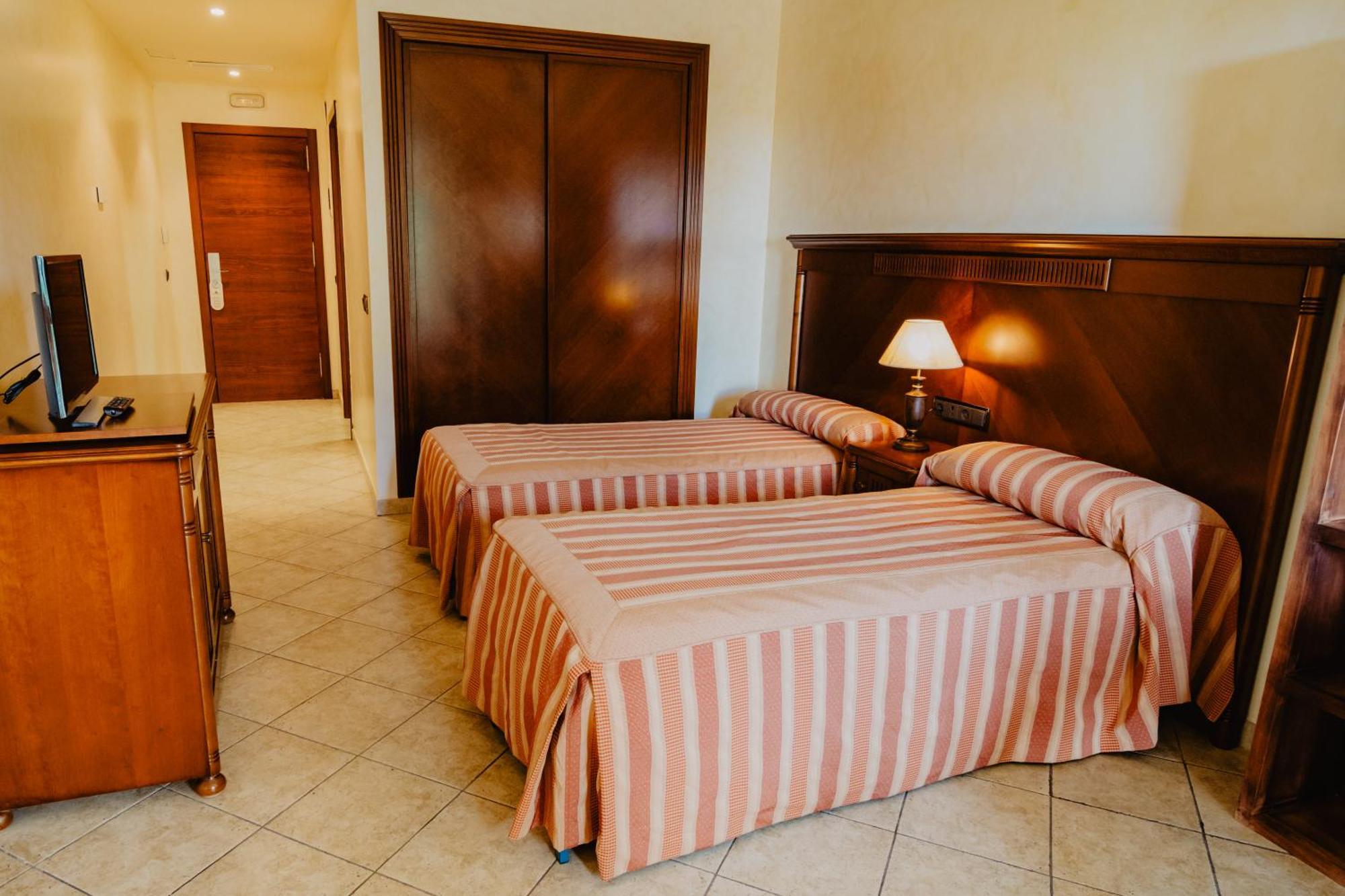 Hotel Hacienda Don Manuel Granja de Torrehermosa Eksteriør billede