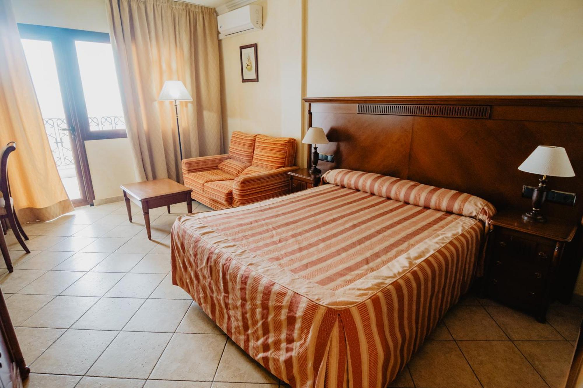 Hotel Hacienda Don Manuel Granja de Torrehermosa Eksteriør billede